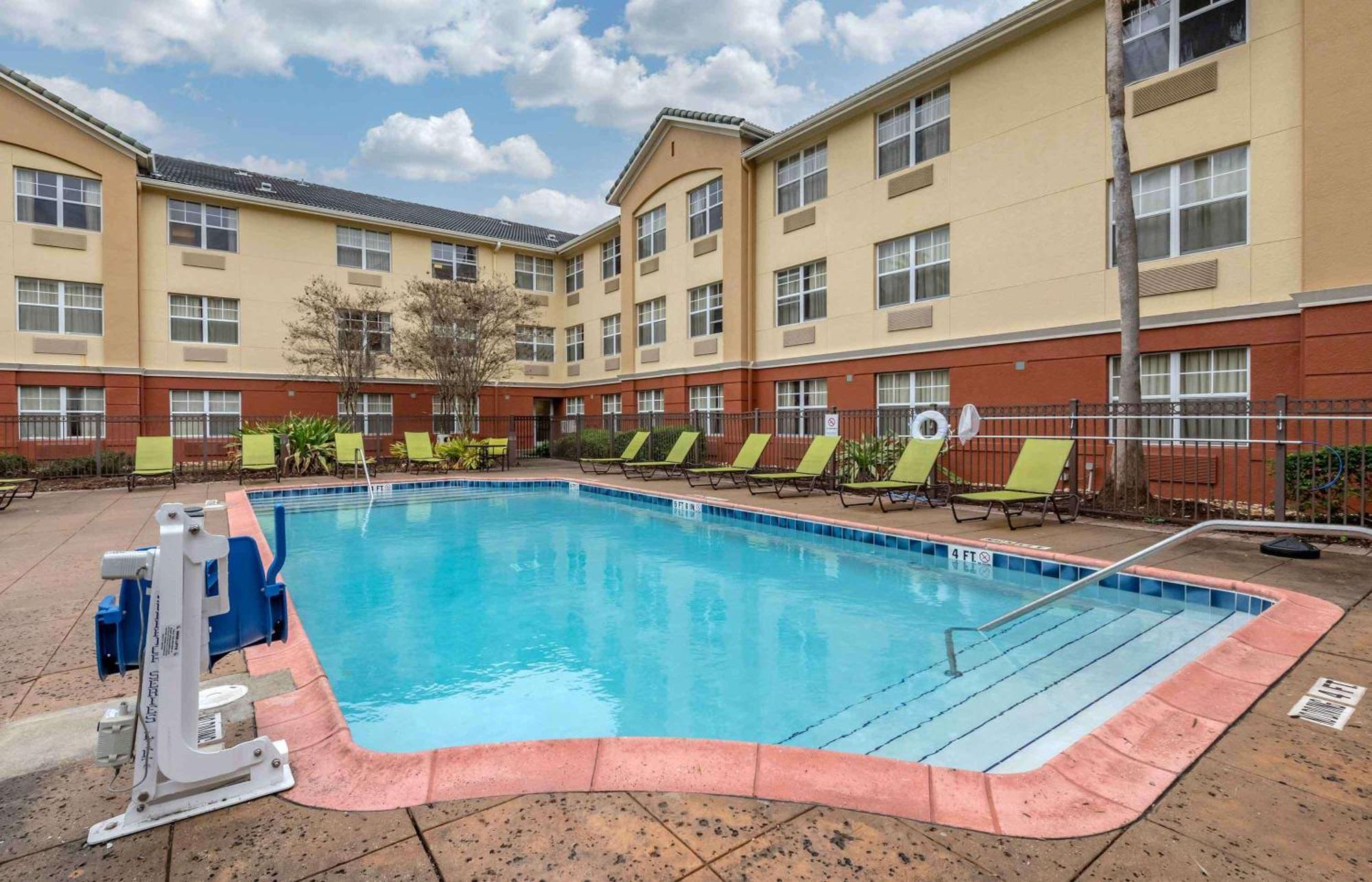 Extended Stay America Suites - Orlando - Southpark - Commodity Circle Oak Ridge Екстер'єр фото